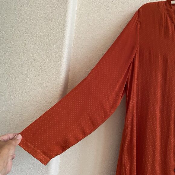 Soft Surroundings Women’s Burnt Orange Silky Button Up Roll Tab Blouse Top M - Picture 2 of 9